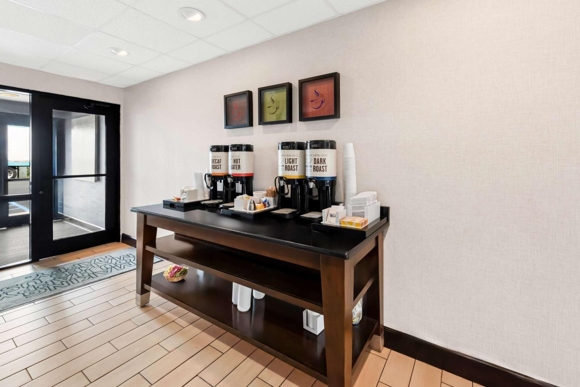 Hampton Inn Pennsville Extérieur photo