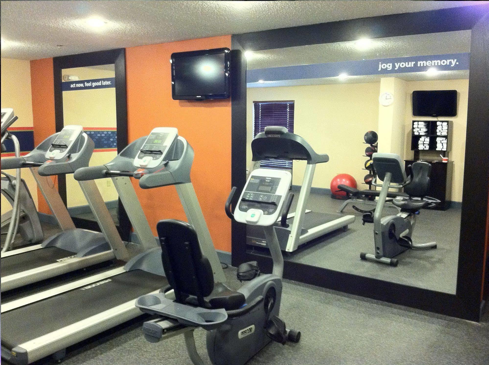 Hampton Inn Pennsville Extérieur photo